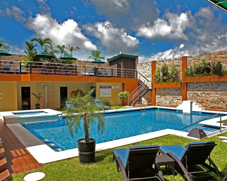 Queens Hotel Angeles City